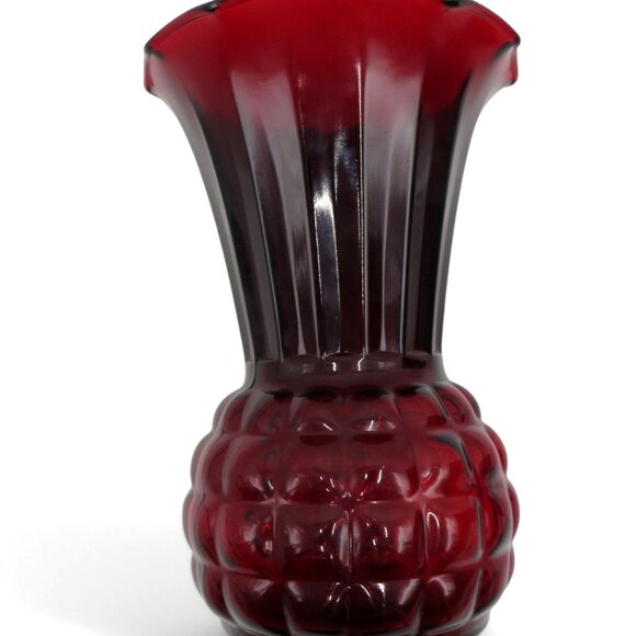 Vase RUBY Red PINEAPPLE Glass With Scalloped Flared Rim Vintage 9" Tall 1970s - Picture 3 of 10